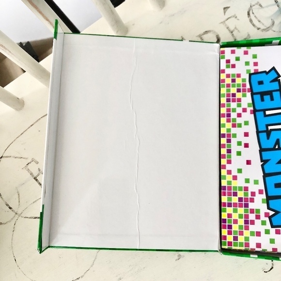 Minecraft, Secrets And Cheats, 4 Booklet Set, Independent And Unofficial Guides - Picture 11 of 11